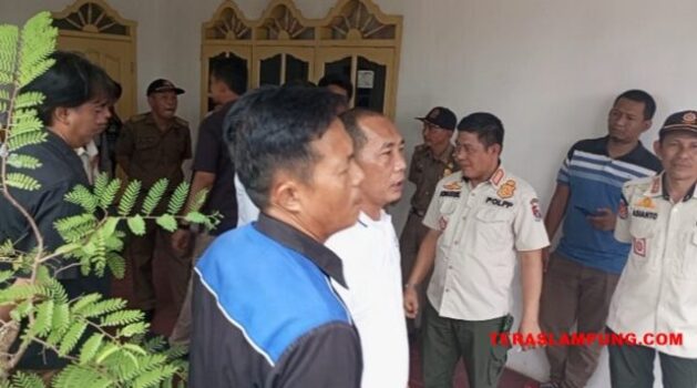 Tuntut Pembayaran Uang Proyek, Puluhan Kontraktor Datangi Rumah Pribadi Bupati Lampung Utara