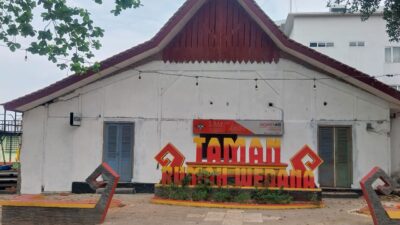 Jumat Berkah, Ela Nuryamah dan RSIA AMC Salurkan Bantuan untuk Cagar Budaya