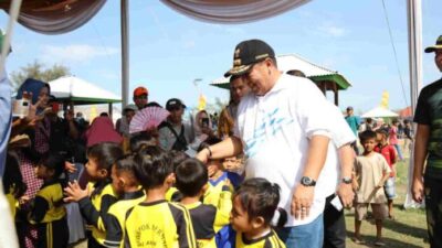 Hari Ikan Nasional, Gubernur Lampung Makan Ikan Bersama Masyarakat