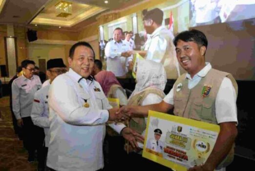 Gubernur Arinal Berikan Anugerah KPB Award Tahun 2023