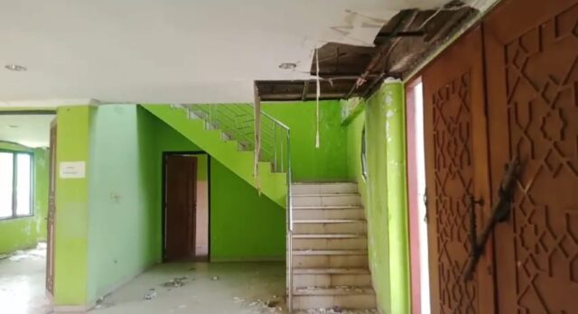 Bangunan Islamic Center Kotabumi Rusak Parah, Ini Kata Pejabat DLH Lampung Utara