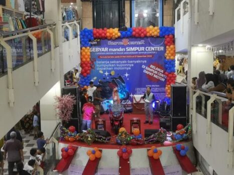 HUT ke-18, Pusat Perbelanjaan Simpur Center Gelar Undian