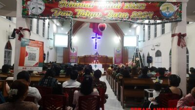 Ibadah Malam Natal di Kota Bandarlampung Berlangsung Khidmat