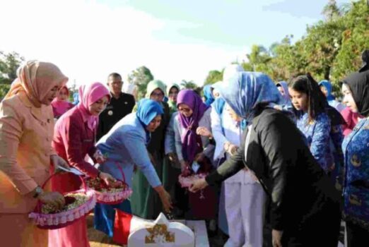 DW Provinsi Lampung Ziarah dan Tabur Bunga Peringatan Hari Ibu 2023