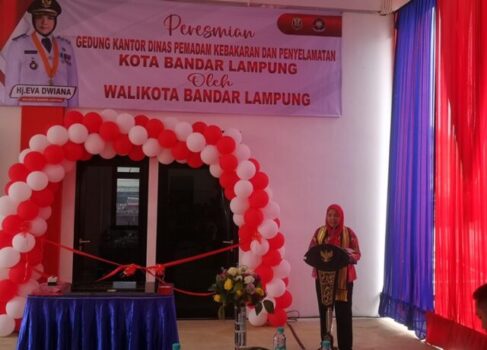 Resmikan Kantor Baru Dinas Damkar, Ini Janji Walikota Bandarlampung Eva Dwiana