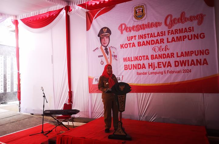 Walikota Eva Dwiana Resmikan Gedung UPT Instalasi Farmasi