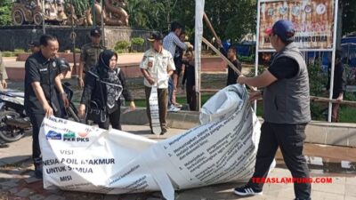 Masa Tenang Pemilu, Bawaslu Lampura Tertibkan APK