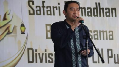 Berbagi Kebahagiaan Ramadhan, YBM PLN Salurkan Ratusan Paket Sembako dan Santunan kepada Mustahik di Lampung