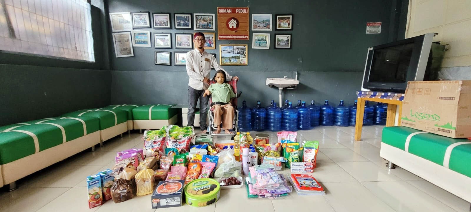 Pemkab Lamsel Bantu Pengobatan Penderita Tumor d Berobat ke RSCM