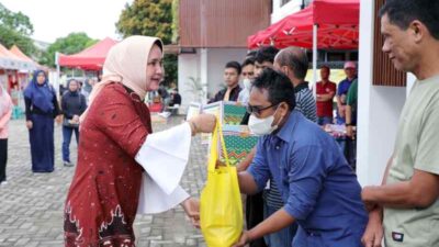 DWP Biro Adpim Pemprov Lampung Bagikan Takjil Gratis