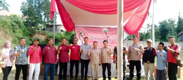 Masyarakat Antusias Serbu Pasar Murah di Merbau Mataram