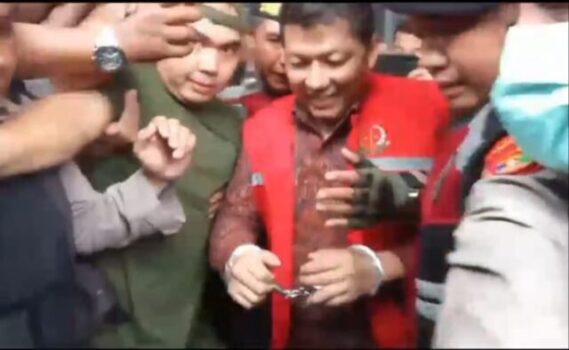 Dugaan Korupsi Jasa Konsultasi, Inspektur Lampung Utara Ditahan
