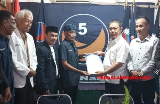 Pilkada Lampung Utara, Mantan Staf Ahli Gubernur Lampung Kembalikan Formulir Pendaftaran