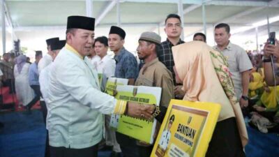 Gubernur Arinal Bersama Ribuan Masyarakat Hadiri Pengajian Akbar di Lapangan Adi Jaya