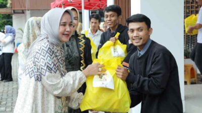 Riana Sari bersama DWP BPSDM dan Disperkim Cipta Karya Gelar Gerakan Beli dan Bagi
