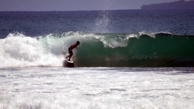 Menpora Dito Buka Kejuaran Internasional WSL Krui Pro 2024 Pesisir Barat