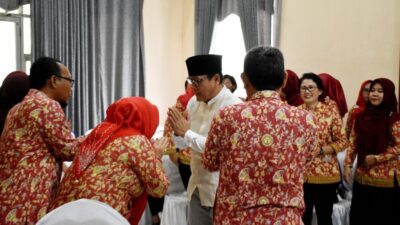 Wahdi Titipkan Upaya Pengawasan Stunting kepada Persatuan Perawat