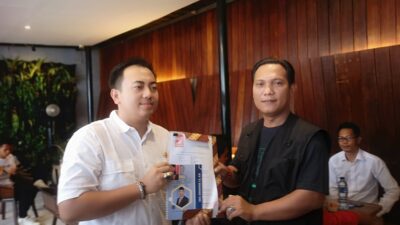 Pikada Bandarlampung, Iqbal Ardiansyah Serahkan Berkas Bakal Calon Walikota ke PSI
