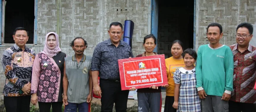 8 Warga Di Kecamatan Palas Desa Bali Agung Terima Bantuan Bedah Rumah dari Pemkab Lamsel