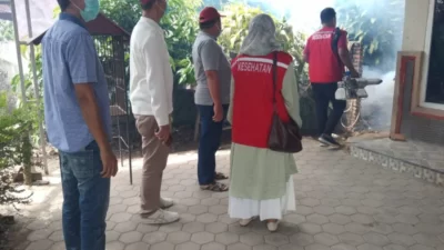 Cegah DBD, Dinkes Lamsel Lakukan Pengasapan di Dua Desa
