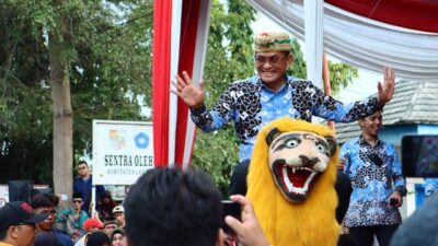 Berkontribusi Dalam Dunia Pariwisata, PWI Lampung Utara Diberi Penghargaan