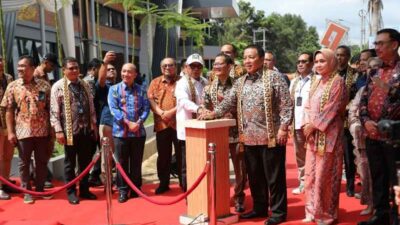 Gubernur Arinal Djunaidi Resmikan Pasar UMKM