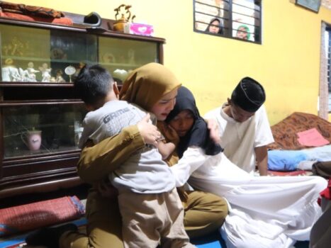 Walikota Eva Dwiana Takziah ke Rumah Almarhum Dermawan Wibisono, Korban Kecelakaan Kerja di Flyover Kalibalok