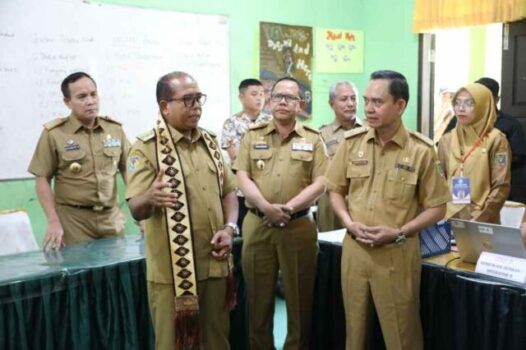 Pj. Gubernur Lampung Pantau Pelaksanaan PPDB di SMAN 2 Bandarlampung