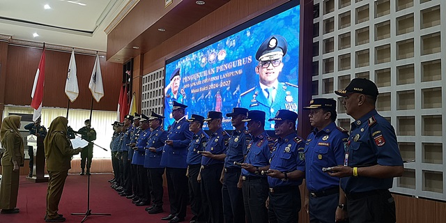 Walikota Eva Dwiana Lantik DPD Apkari Lampung 2024-2027