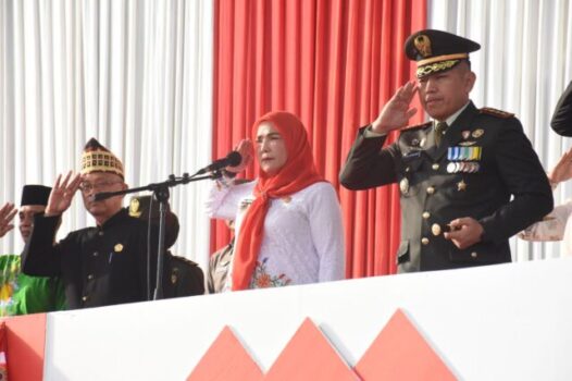 Peringatan HUT ke-79 RI, Walikota Eva Dwiana Ingatkan Pentingnya Peran Guru
