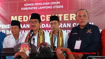 Pilkada Lampung Utara, Pasangan Hamartoni-Romli Jadi yang Pertama Daftar di KPU