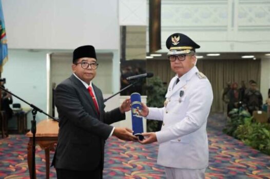 Pj. Gubernur Lampung Melantik dan Mengambil Sumpah Jabatan Ferli Yuledi Pj Bupati Tuba