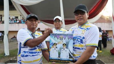 Pj. Gubernur Samsudin Buka Pertandingan Persahabatan antara Perseti FC Kota Metro Vs Tim PON Babel