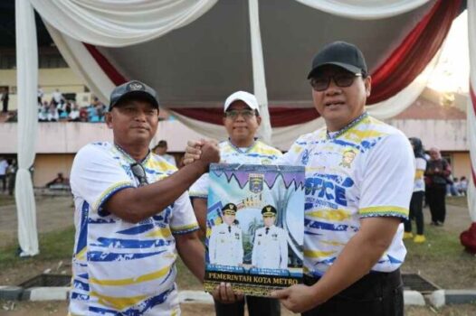 Pj. Gubernur Samsudin Buka Pertandingan Persahabatan antara Perseti FC Kota Metro Vs Tim PON Babel