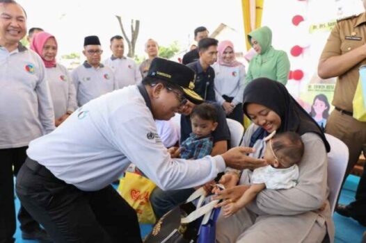Pj. Gubernur Samsudin Lakukan Pencanangan PIN Polio 2024