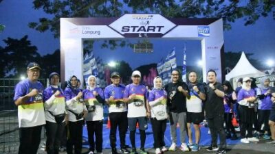 Sekwan dan Anggota DPRD Lampung Ikut Kegiatan Lari dan Jalan Sehat