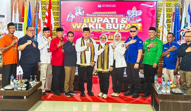 Pilkada Lampung Timur 2024, Ela dan Azwar Daftar ke KPU
