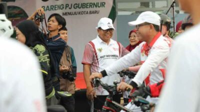 HUT RI ke-79, Pj. Gubernur Samsudin Lepas 2000 Peserta Gowes Bareng Menuju Kota Baru