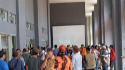 Tidak Memuaskan, Fasilitas Kegiatan Pengundian Nomor Urut Peserta Pilkada Lampung Utara Dikritik Warga