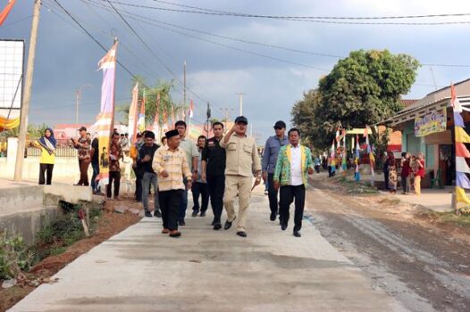 Bupati Lamteng Resmikan Jalan Ruas Poncowati – Purnama Tunggal