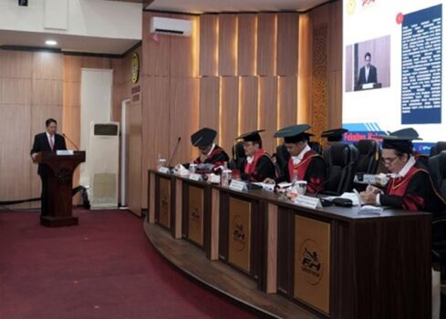 Kajati Lampung Kuntadi Raih Gelar Doktor dari Unsoed