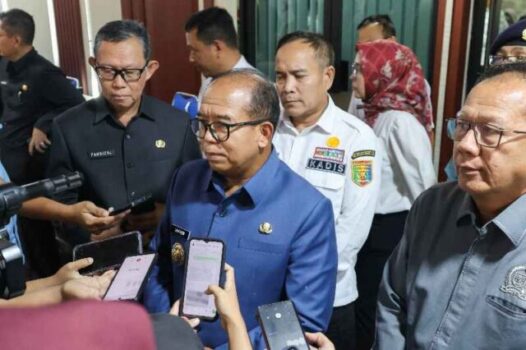 Pj Gubernur Samsudin Tanda Tangani Nota Kesepakatan Perubahan Kebijakan Umum Anggaran dan PPAS 2024