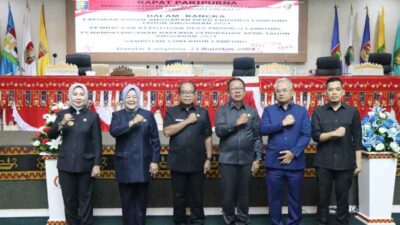 Pj. Gubernur Lampung dan Ketua DPRD Tandatangani Persetujuan Bersama Perda APBD-P TA 2024