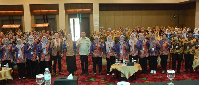 Staf Ahli Bupati Lamteng Buka Acara Pembinaan Peningkatan Kesadaran Keluarga