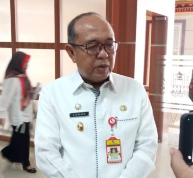 Sekdakab Lampung Utara ‘Tolak’ Tanggapi Kontroversi Pembangunan Gerbang RSUD Ryacudu