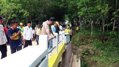Jembatan Kampung Varia Agung Mataram Kembali Bisa Digunakan Masyarakat