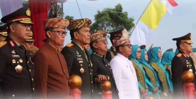 Ketua DPRD Lampung Ikuti Upacara Penurunan Bendera HUT ke-79 RI