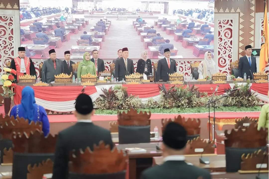 Walikota Eva Dwiana Hadiri Pelantikan Anggota DPRD Bandarlampung