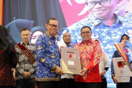 Sekdaprov Fahrizal Hadiri Gebyar Undian Donor Darah Sukarela dalam rangka Semarak HUT PMI ke-79