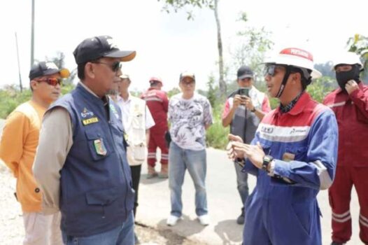 Pemprov Lampung dan PT Pertamina Tinjau Perbaikan Jalan Talang Padang-Ngarip Terdampak Longsor